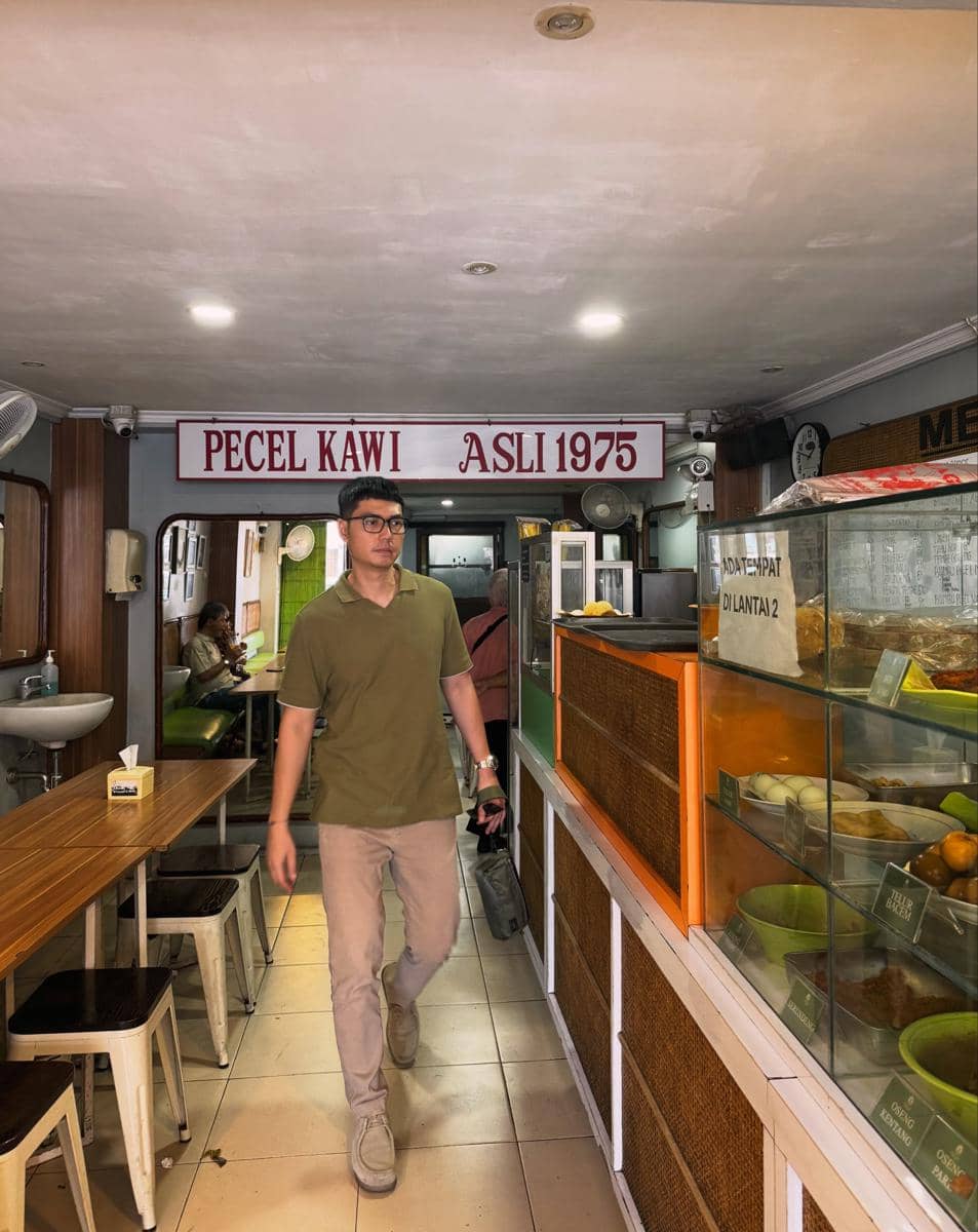 Nycta Gina dan Kinos 24 jam di Malang