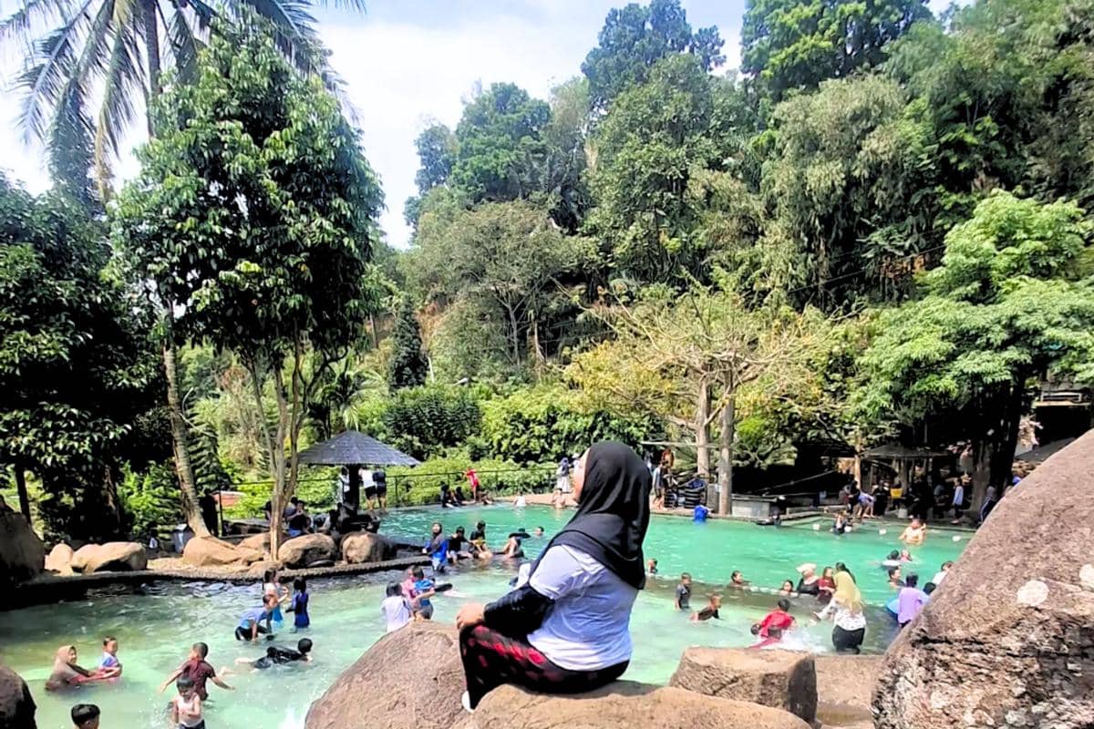 Taman Batu Purwakarta, Purwakarta, Jawa Barat
