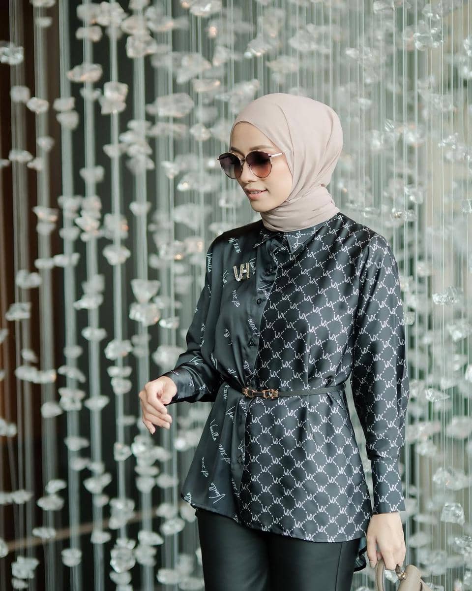 Outfit Material Silk ala Mega Iskanti
