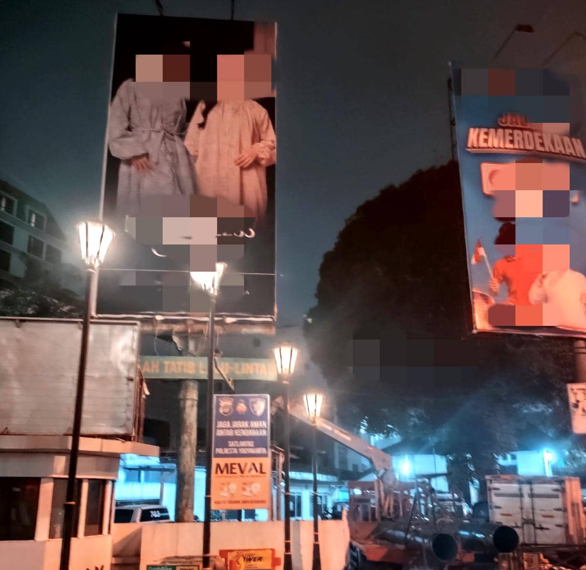 Reklame Ilegal di Yogyakarta Dibongkar, Pengusaha Diingatkan Tertib Izin