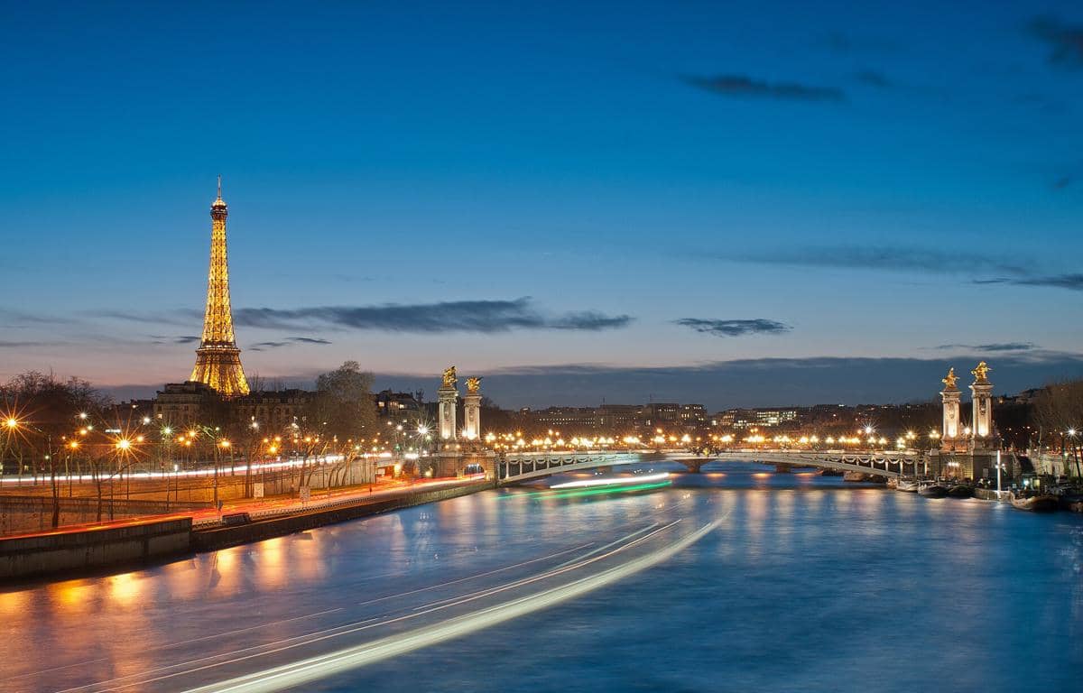 ​5 Tempat Terbaik Menikmati Keindahan Sungai Seine di Paris