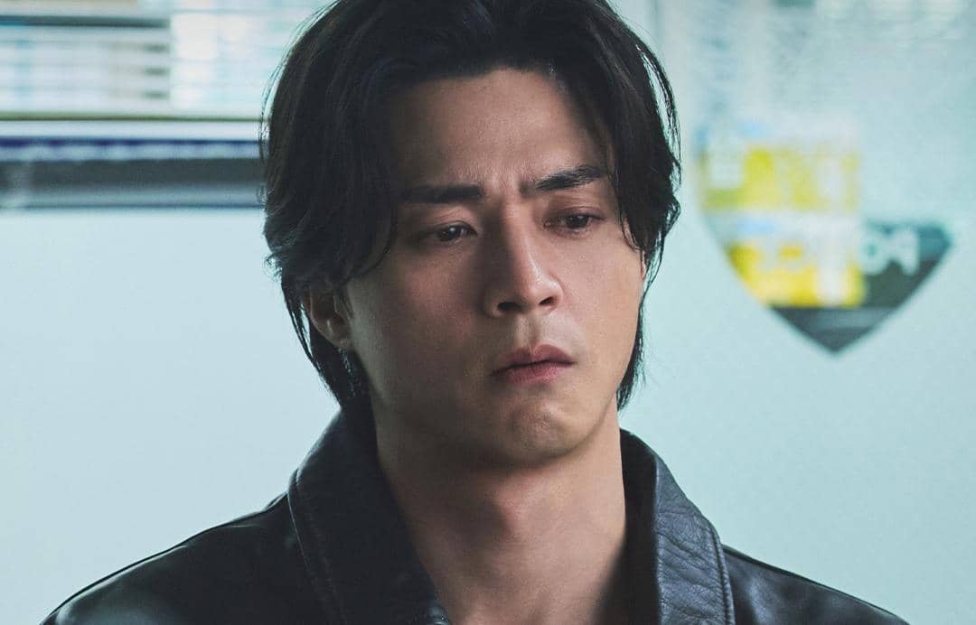 Kim Ji Hoon dalam drama The Affair Was Just the Beginning, sebagaimana diunggah akun Instagram Coupang Play.