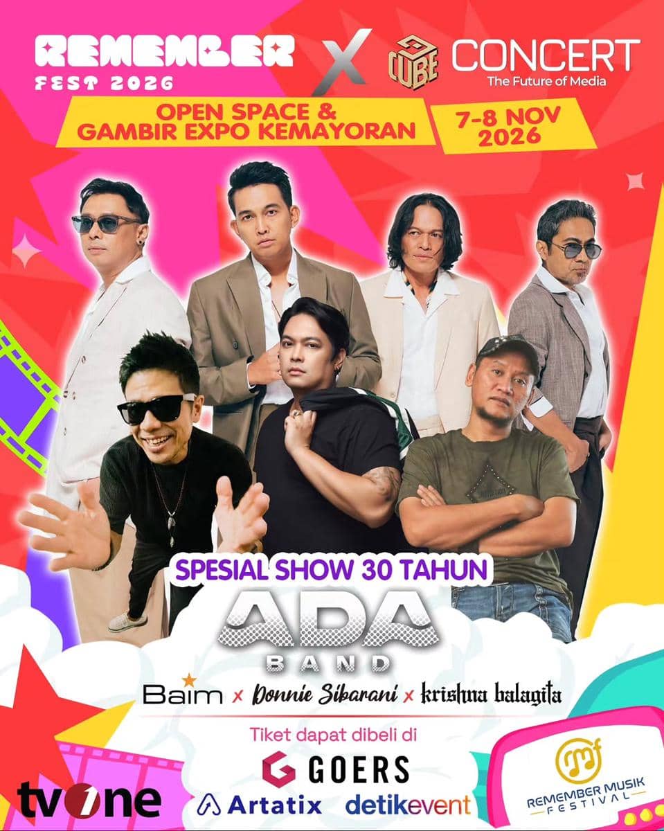 Personel ADA Band bersama Baim, Donnie Sibarani, dan Krishna Balagita dalam promosi acara Remember Fest.