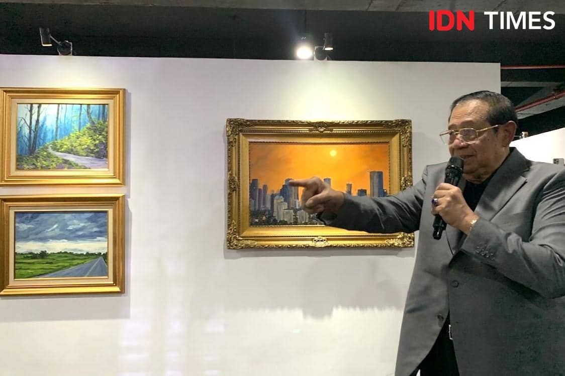 SBY Gelar Pameran Lukisan Tunggal Perdana di Surabaya
