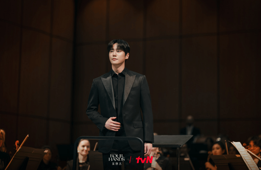 Lee Jun Young di drama Four Hands, Two Sonatas