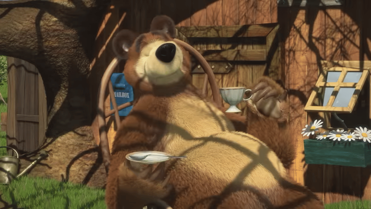 potret Bear sedang bersantai