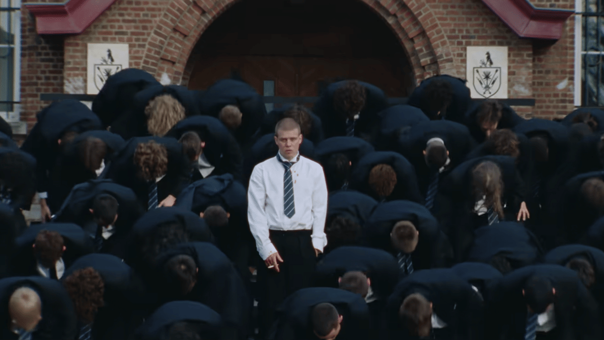 Tangkapan layar cuplikan video musik STORM karya Yung Lean dan GENERA8ION dari kanal YouTube genera8ionworld.