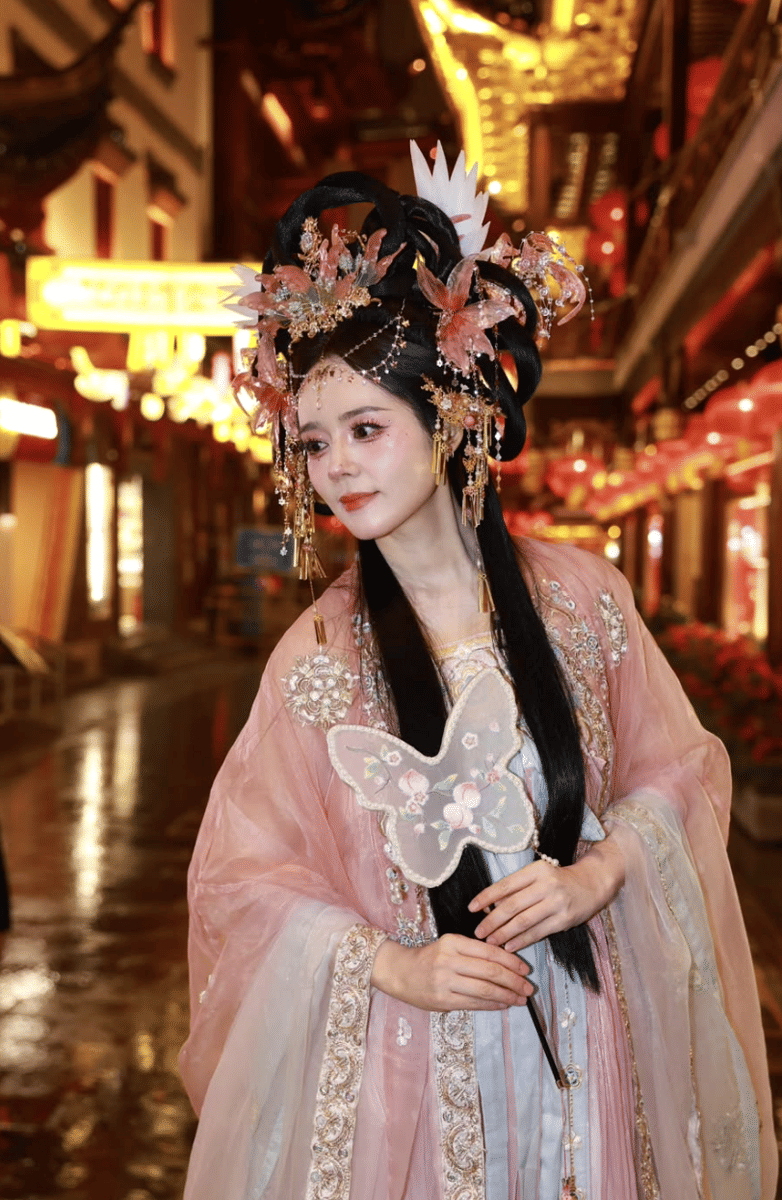 Potret Han Ga In dalam unggahan akun Instagram hangaingagari yang dibagikan melalui media sosial Instagram.