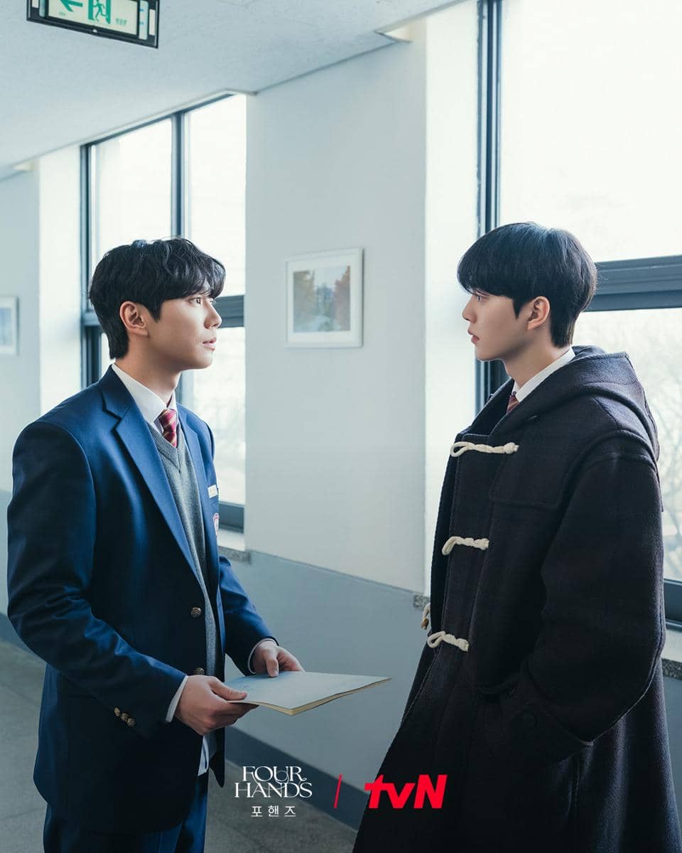 Lee Jun Young dan Song Kang di Four Hands, Two Sonatas