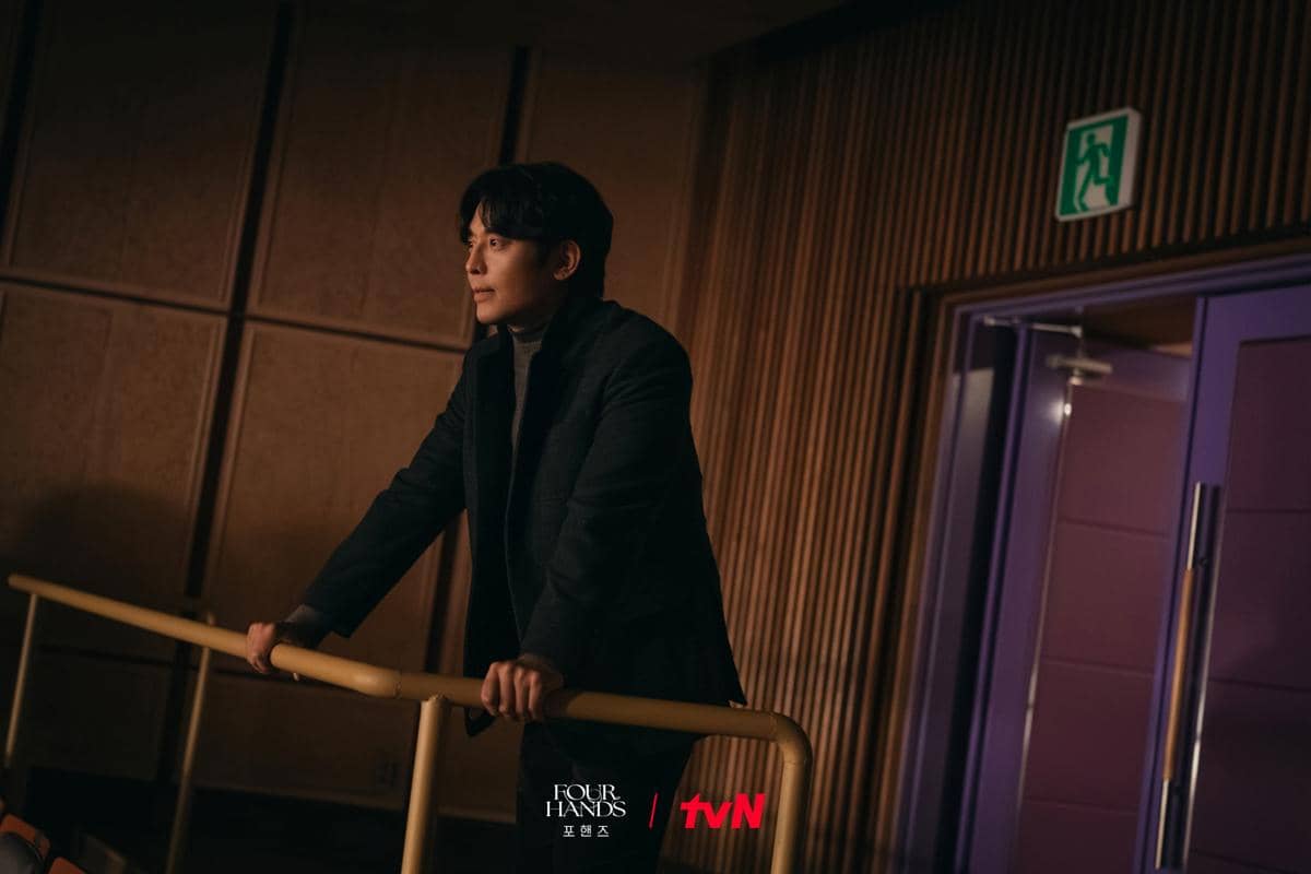 Kim Joo Hun di Four Hands, Two Sonatas 