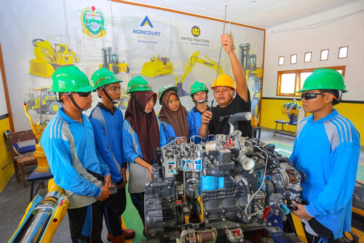 Dobrak Stigma, Luna Kejar Karir di Dunia Tambang Lewat SMKN 2 Batangtoru