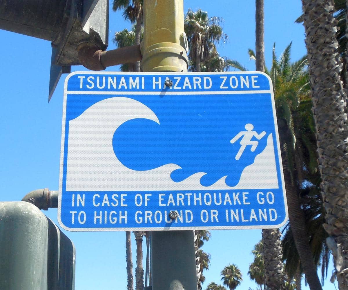 Panduan Mitigasi Tsunami yang Perlu Diketahui Masyarakat