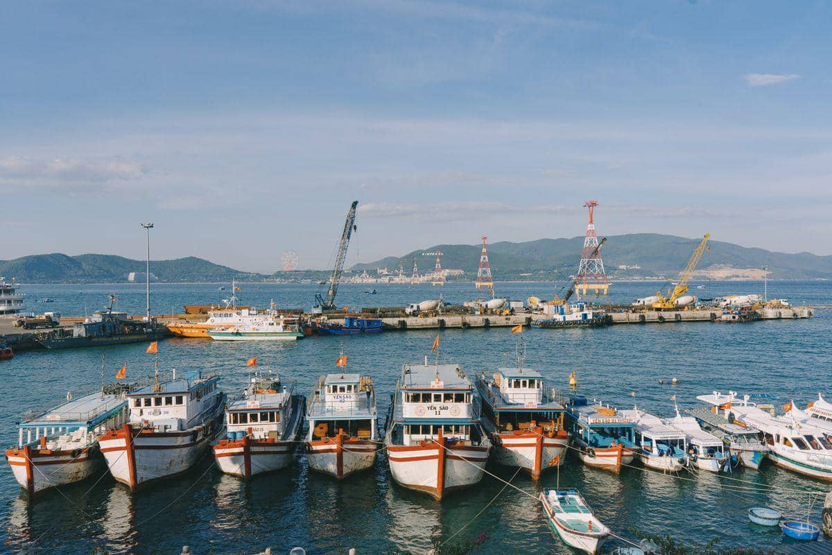 ilustrasi pelabuhan Nha Trang