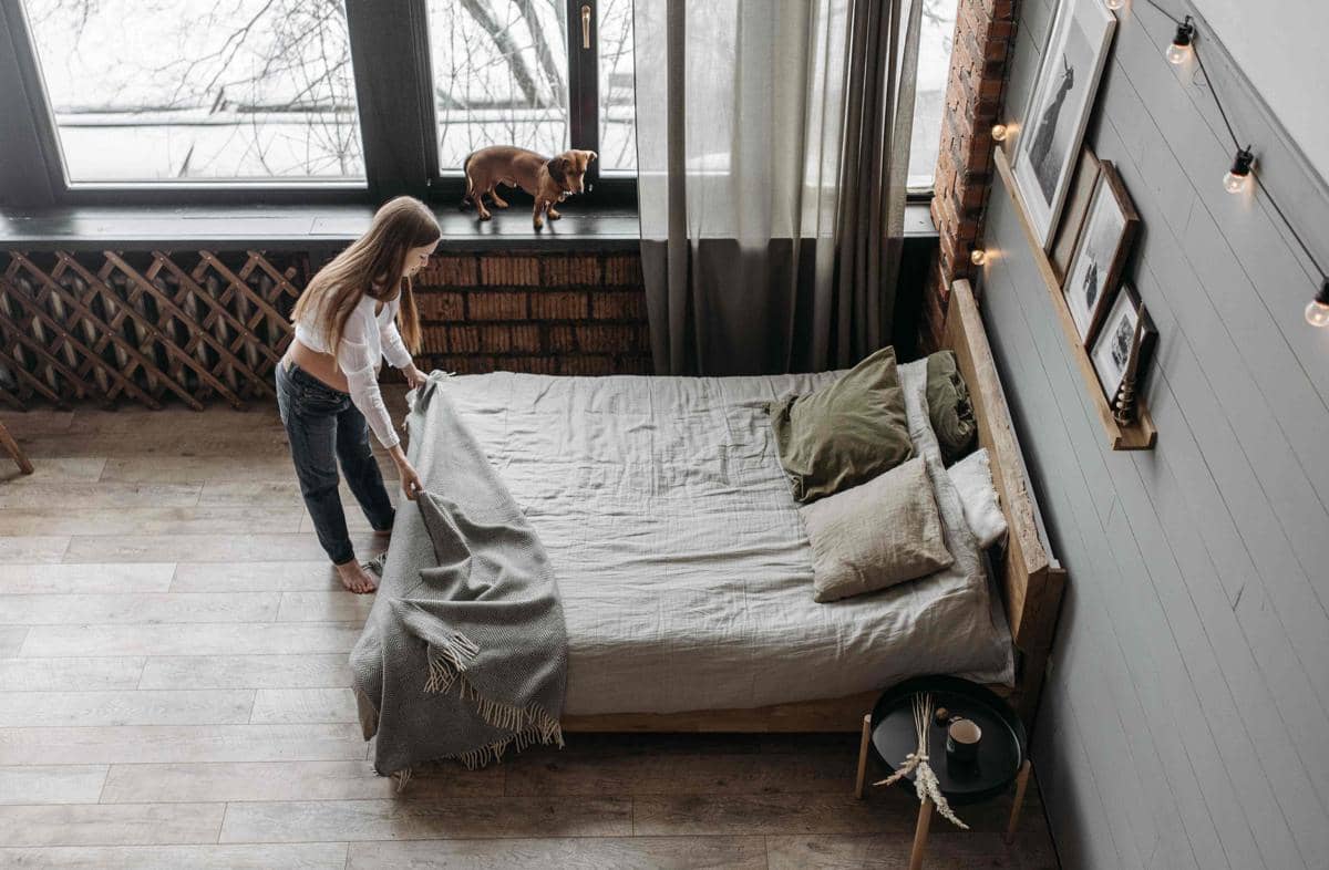 5 Cara Bikin Kamar Terasa Lebih Nyaman tanpa Banyak Barang Baru