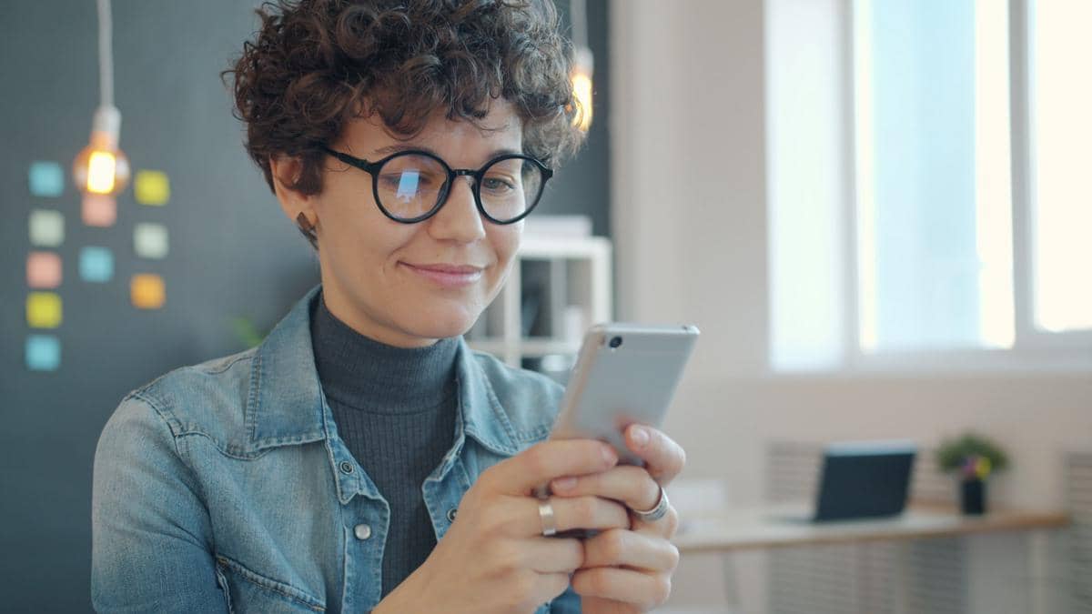 5 Etika Dasar di Grup Chat Kantor, Biar Gak Dianggap Cringe!