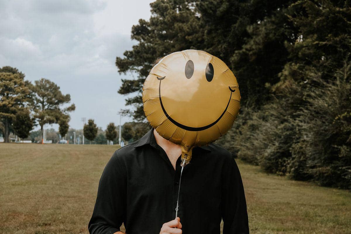 ilustrasi toxic positivity