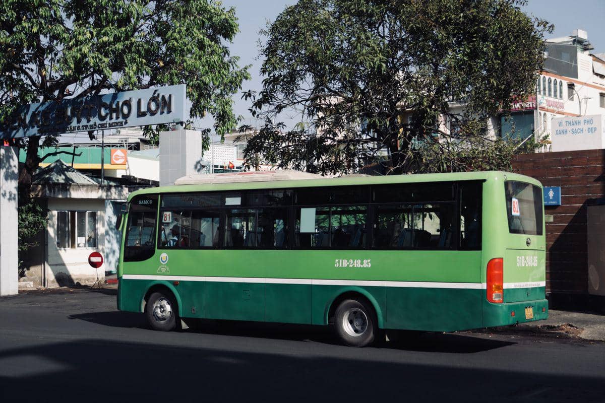ilustrasi bus limusin