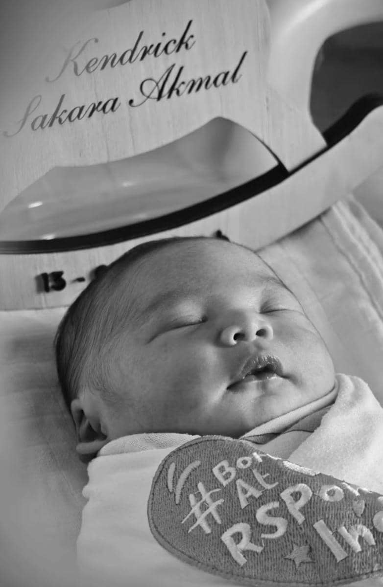 Adinda Thomas melahirkan anak pertama.