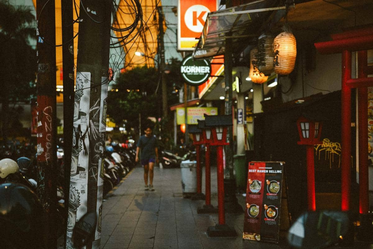 Kenapa Turis Malaysia Suka Wisata ke Blok M?