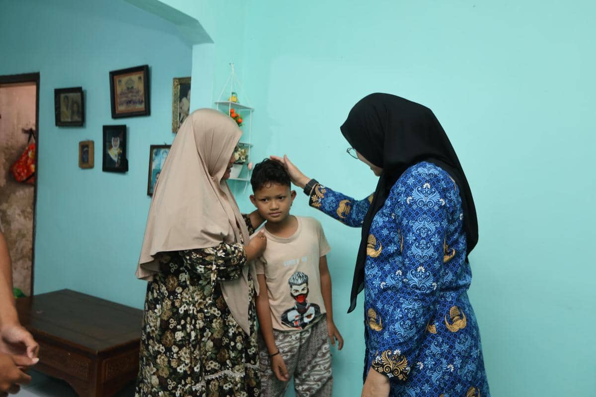 Bupati Ipuk Jamin Pendidikan Anak Korban KM Virgo Asal Banyuwangi