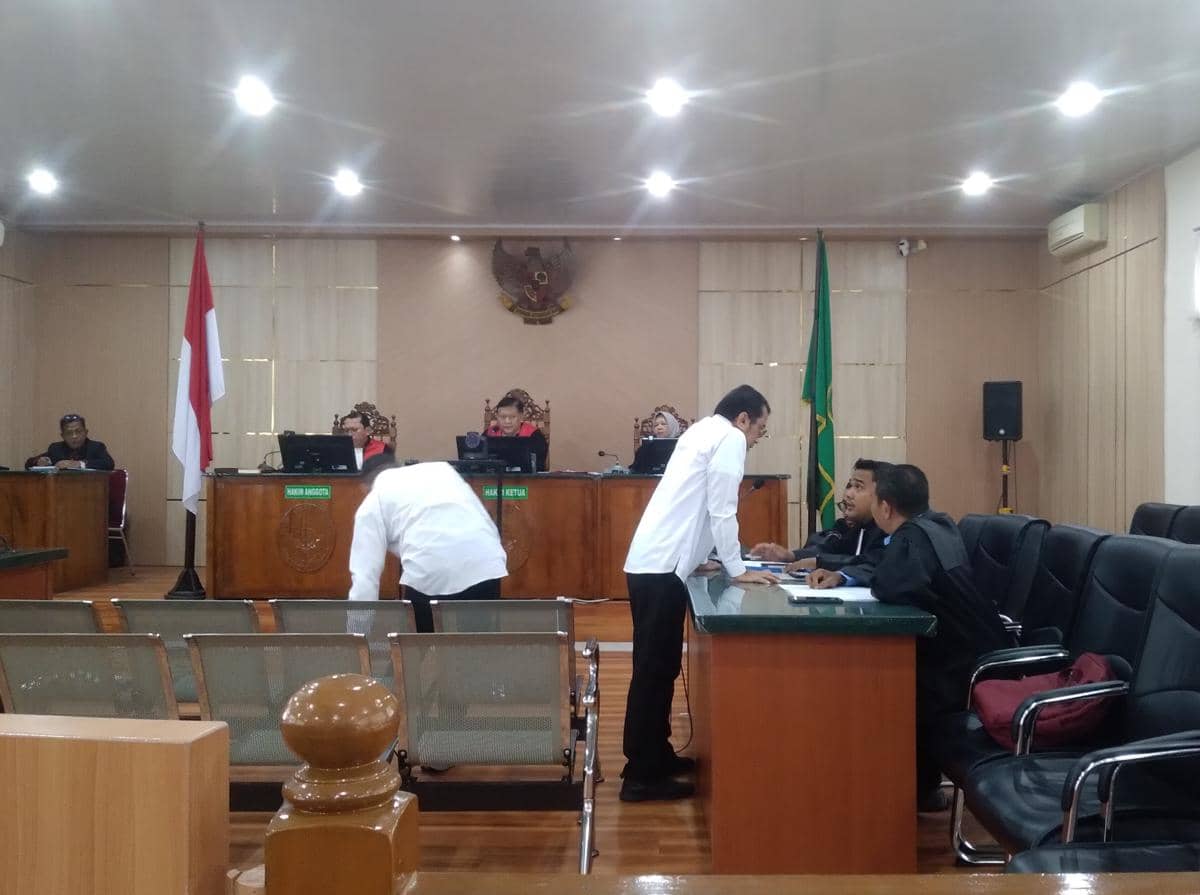 Sidang Suap Sekda Kuansing, Terungkap Beli 2 Mobil Mewah Untuk Bupati