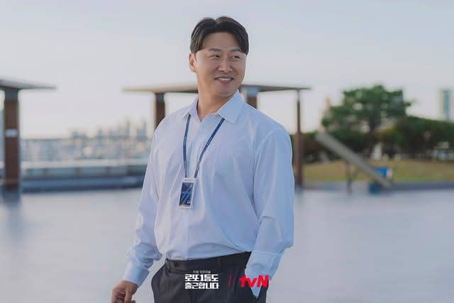 Potongan adegan drama The Ordinary Jackpot dalam materi promosi yang diunggah di akun Instagram resmi tvN Drama.