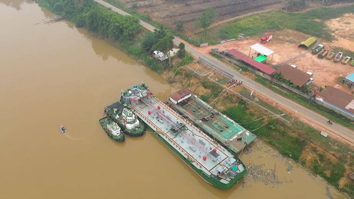 Sungai Kapuas Surut dan Kabut Asap, Distribusi Biosolar Hulu Kalbar Diuji