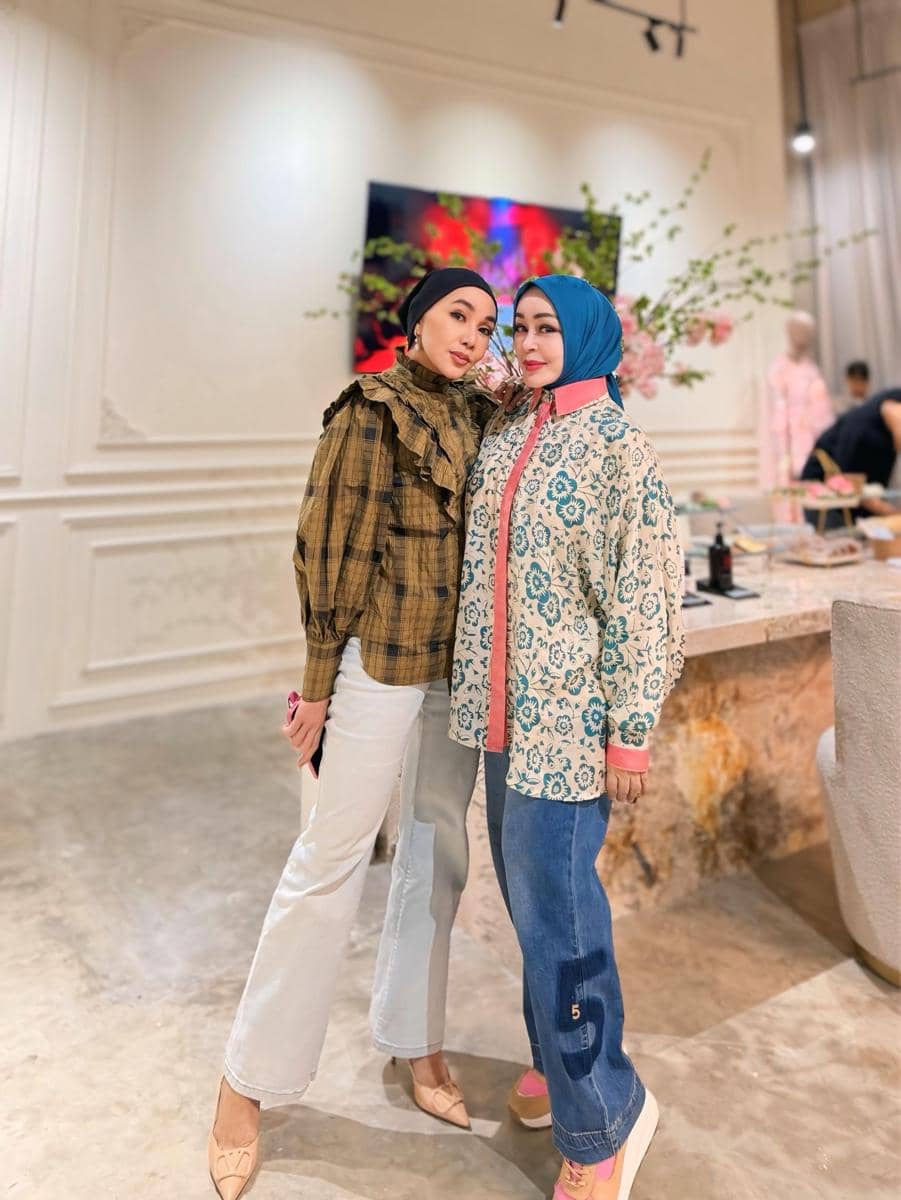 OOTD Dewi Gita