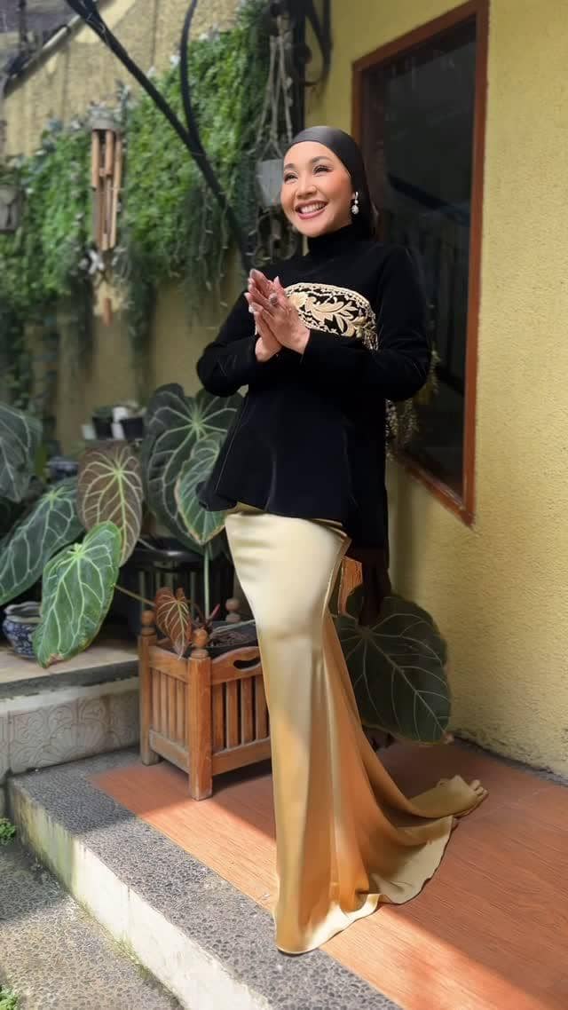 OOTD Dewi Gita