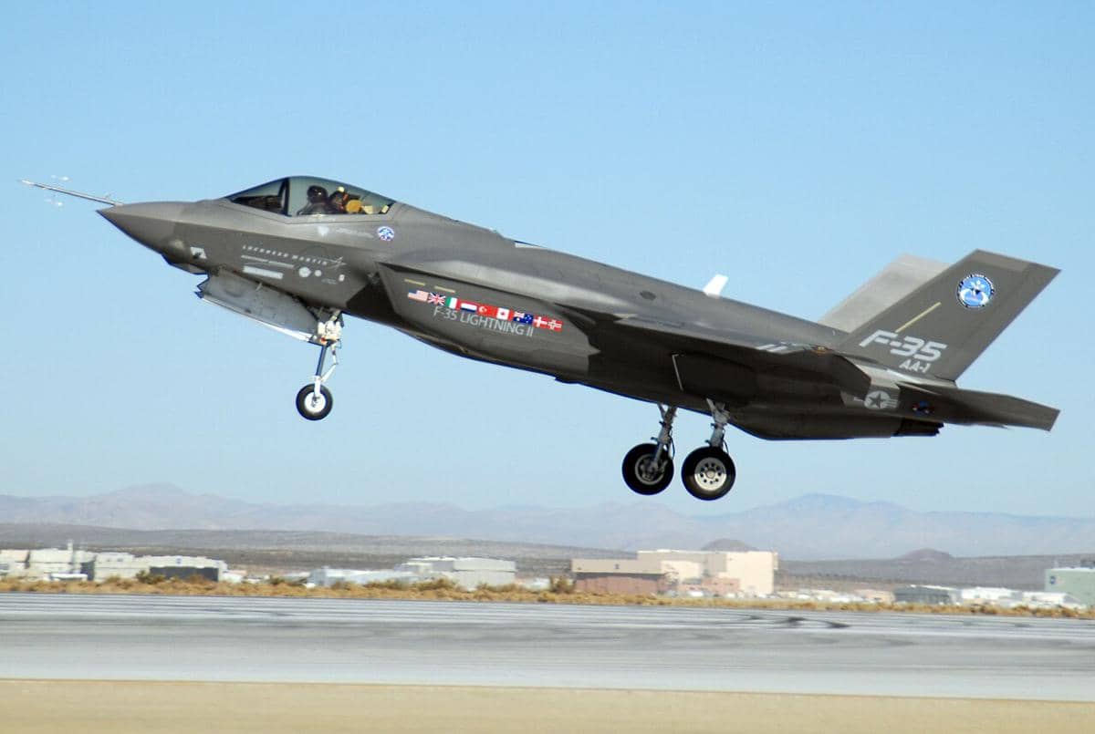 Trump Setujui Penjualan Jet F-35 ke Saudi Senilai Rp431 Triliun