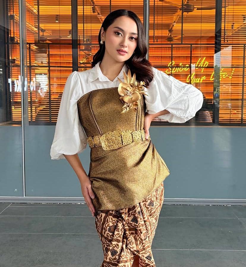 Potret Memes Prameswari yang dibagikan melalui akun Instagram @memes_prameswari dalam sebuah unggahan.