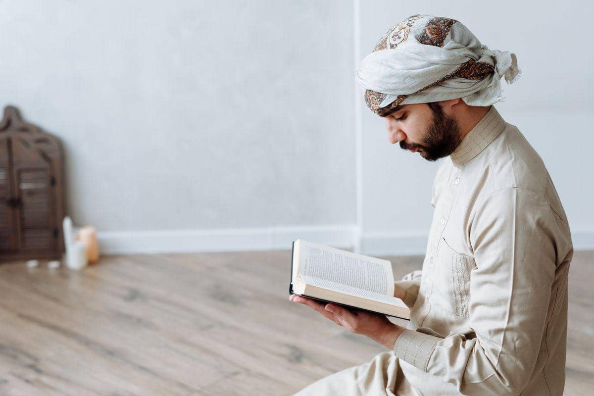 10 Contoh Idgham Bighunnah biar Ngajimu Makin Baik
