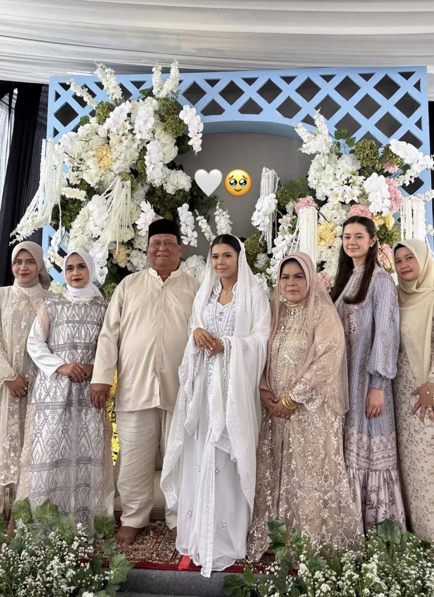 Renna Oktapia adik Billy Syahputra