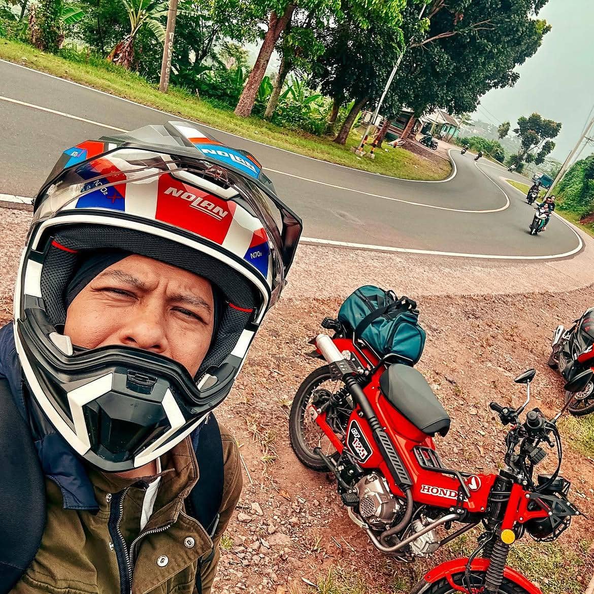 koleksi motor ariel noah