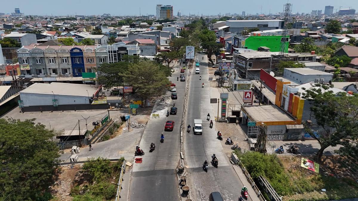 Akhirnya! Jalan Aroepala Tuntas Dibeton, Bakal Dibuka Bertahap