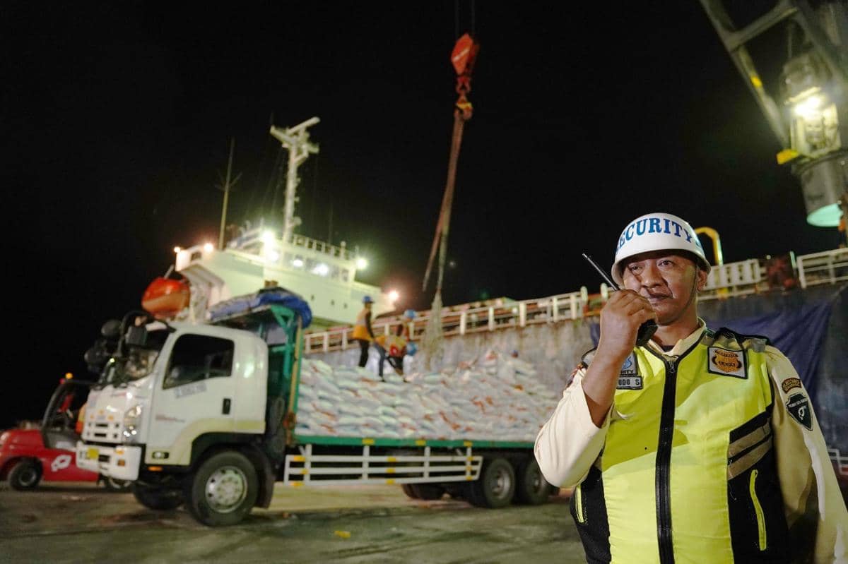 PT Pelabuhan Indonesia (Persero) Regional 4 mencatat jumlah penumpang yang menggunakan layanan pelabuhan mencapai 6,02 juta orang sepanjang