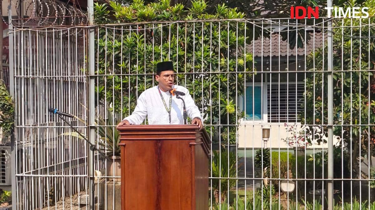 Ustadz Sufyan menyampaikan kandungan QS Nuh ayat 10–11 tentang ajakan Nabi Nuh AS memohon ampun kepada Allah SWT.