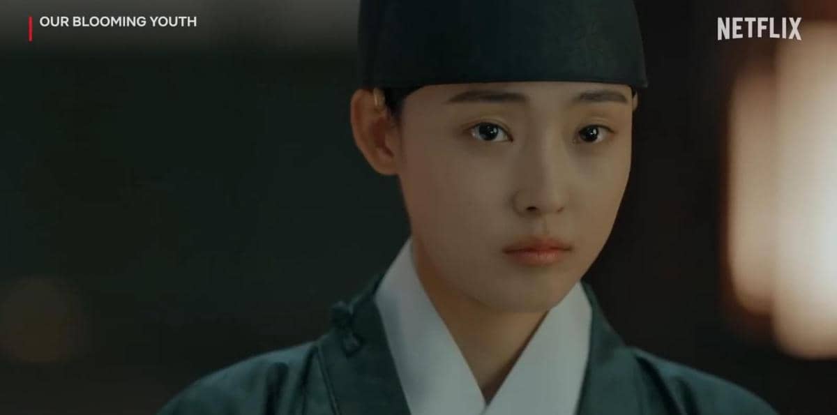 Cuplikan adegan Jeon So Nee dalam drama Korea Our Blooming Youth dari kanal YouTube Netflix K-Content.