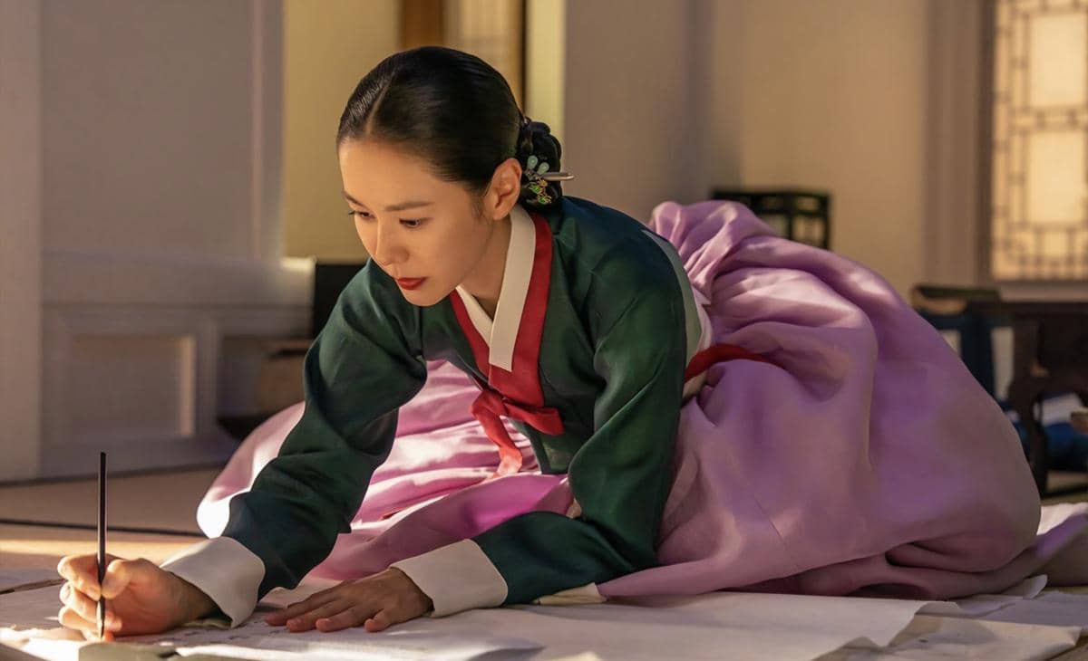 Son Ye Jin di The Scandal