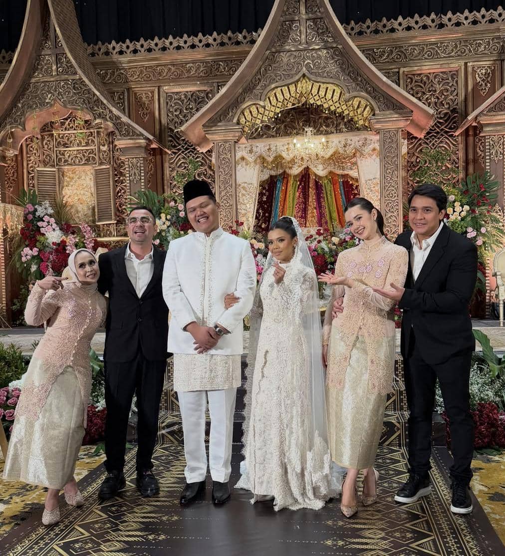 Akad nikah adik Billy Syahputra