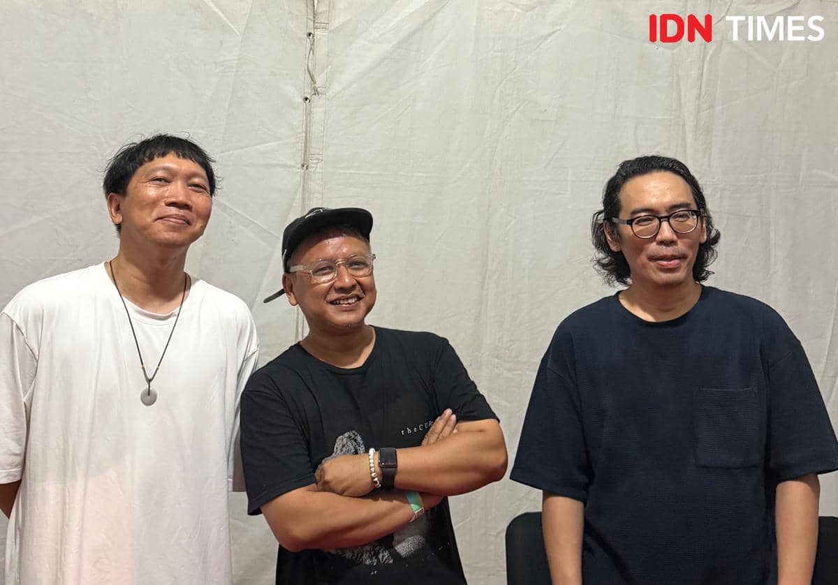 Personel Efek Rumah Kaca dalam foto dokumentasi yang dikreditkan kepada Rangga Erfizal untuk IDN Times.