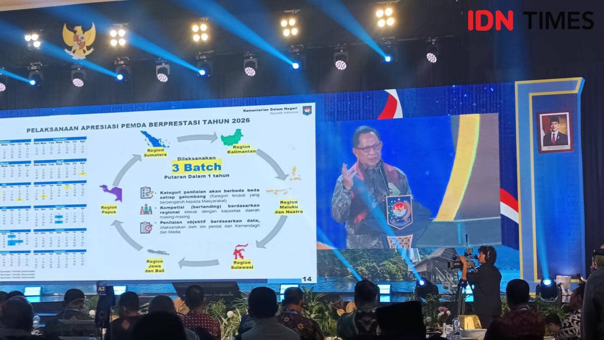 Mendagri Dorong Pemda Ubah Baliho Jadi Sumber PAD lewat Videotron