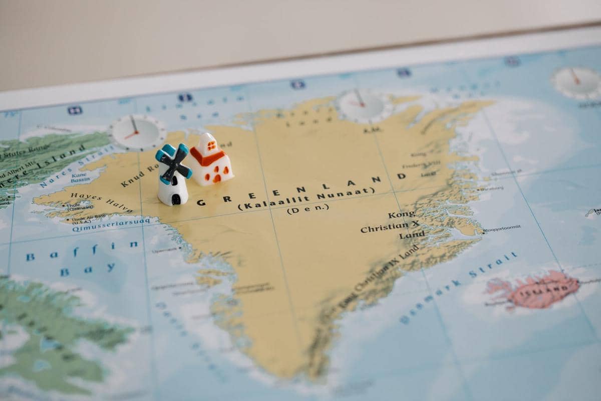 ilustrasi peta Greenland
