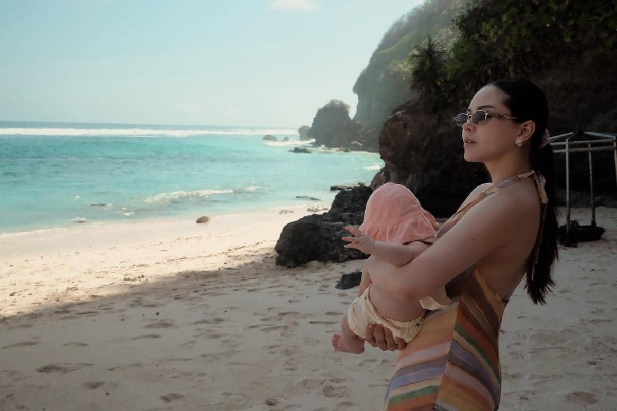 Keluarga Al Ghazali-Alyssa liburan di Bali
