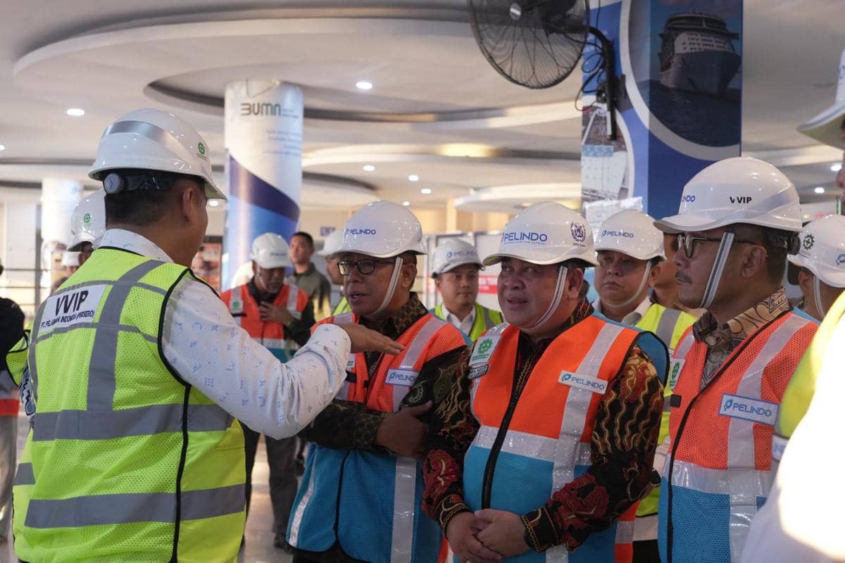 Komisi V DPR Tinjau Keselamatan dan Layanan Pelabuhan Makassar