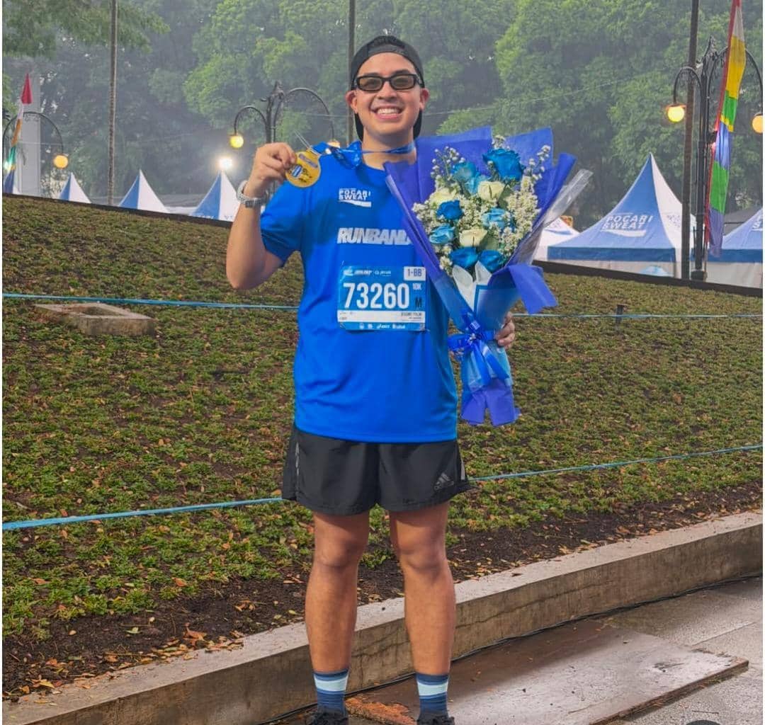 Jerome Polin kerjakan soal matematika sambil lari 10k