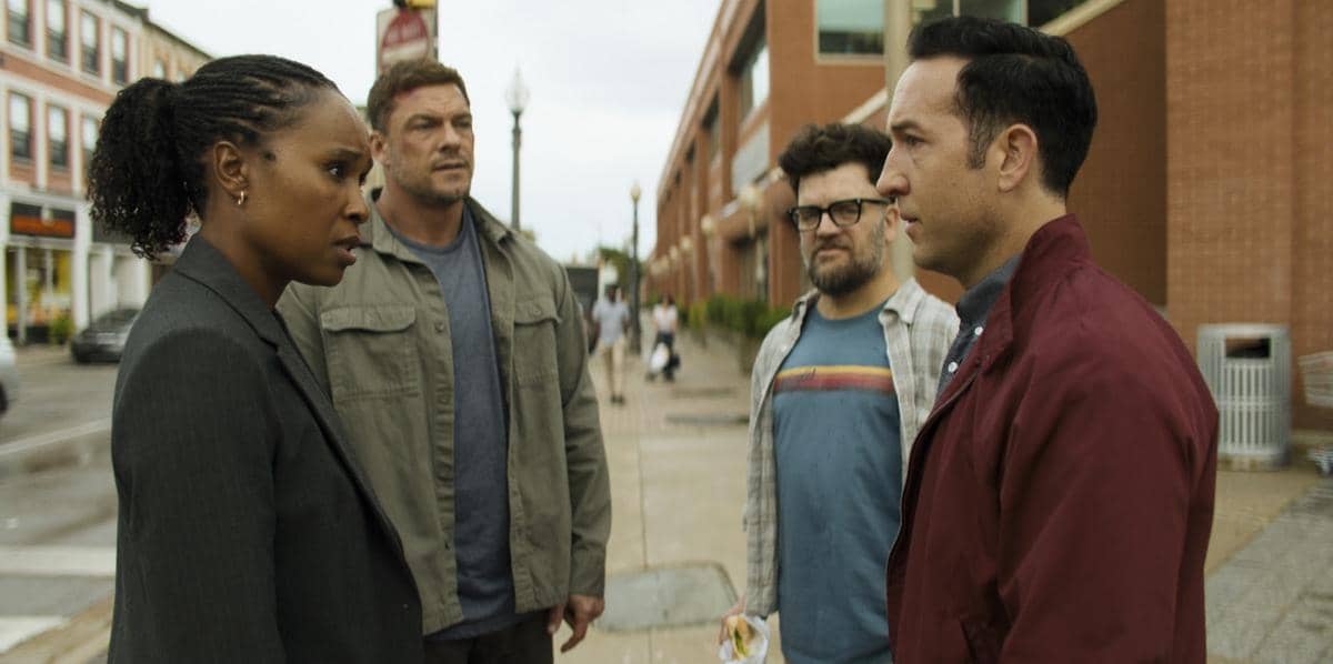 Still cut serial Reacher musim keempat produksi Prime Video yang menampilkan adegan dari serial tersebut.