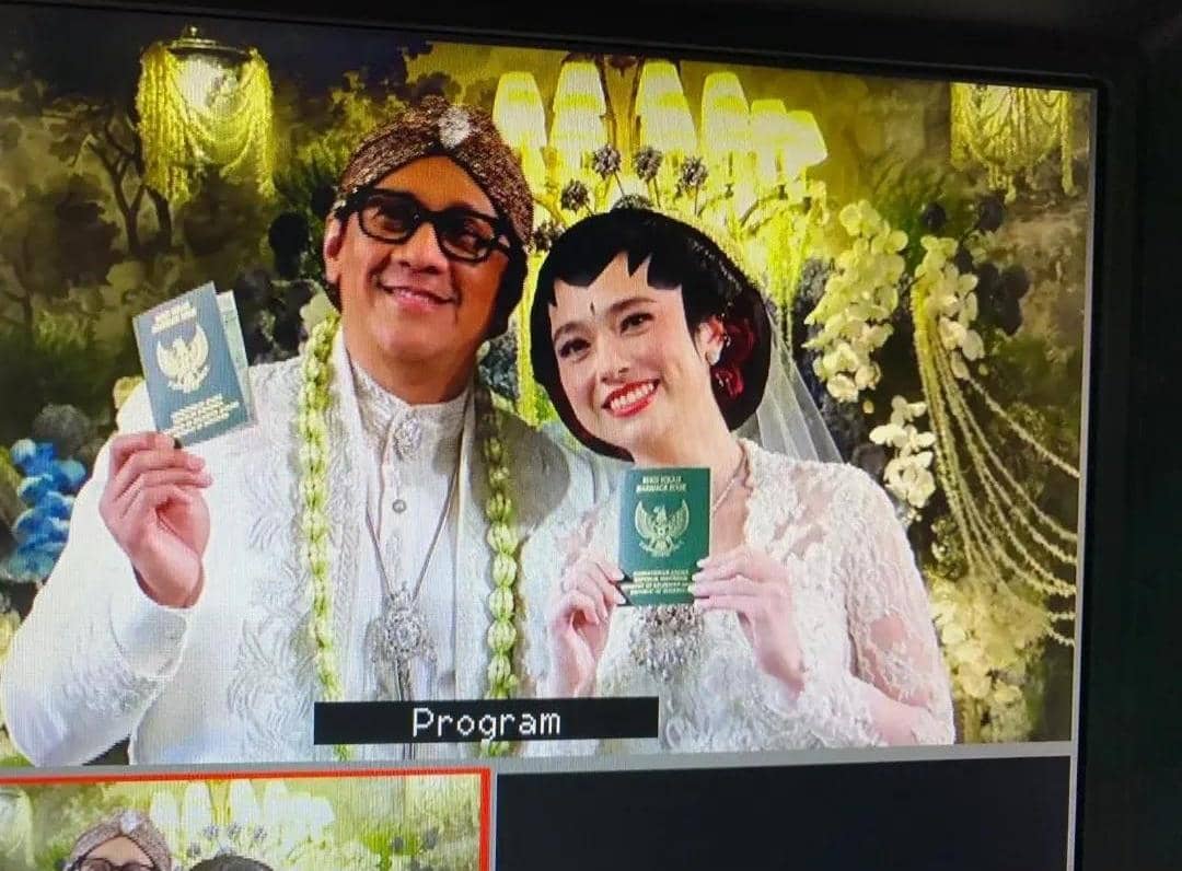 Andre Taulany dan Amanda Rigby tampil sebagai pasangan pengantin dalam unggahan yang beredar di media sosial.