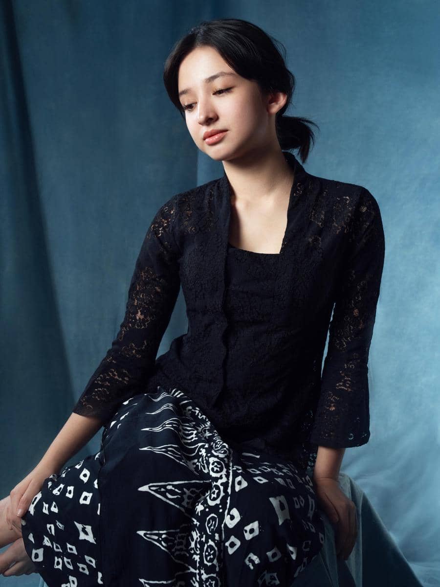 inspirasi OOTD ala Nevy Tania