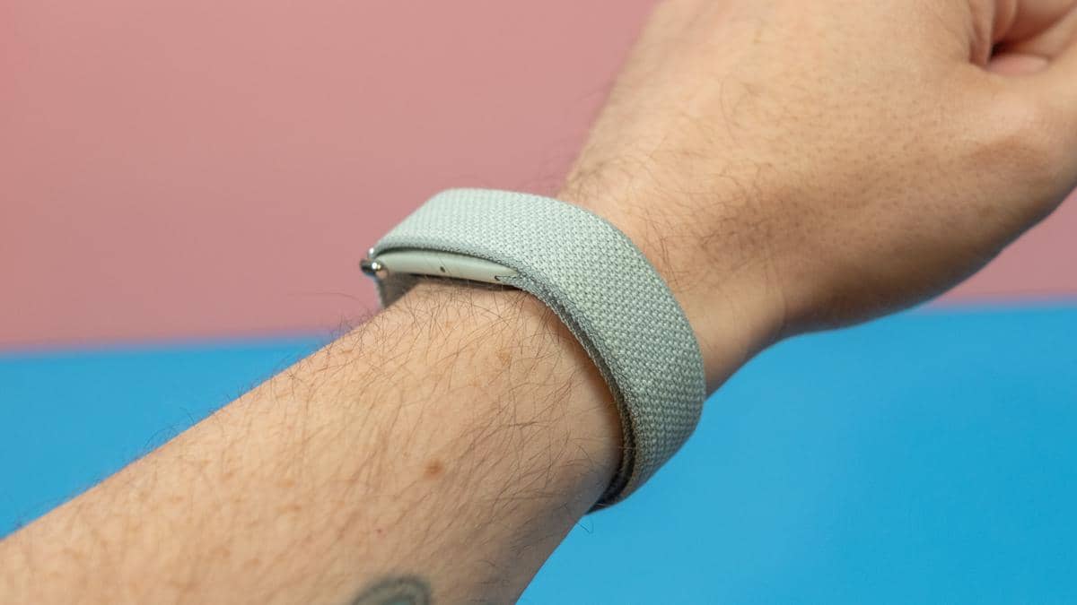 6 Fitness Tracker Tanpa Layar Terbaik untuk Dibeli di 2026